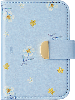 <span>Aura Clutch</span> Magnetic Wallet