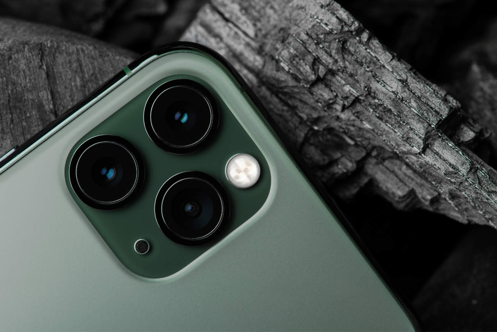 How to Protect iPhone 12 Pro Max Camera